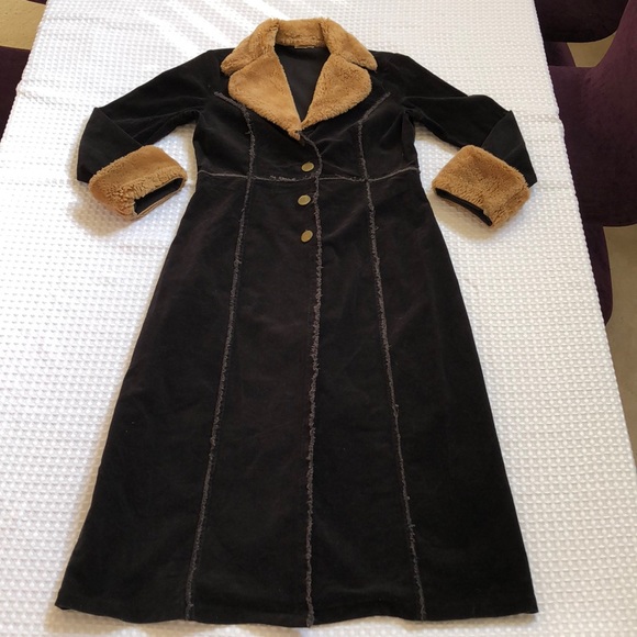 Cascade Trench Coat with Faux Fur - Picture 5 of 16